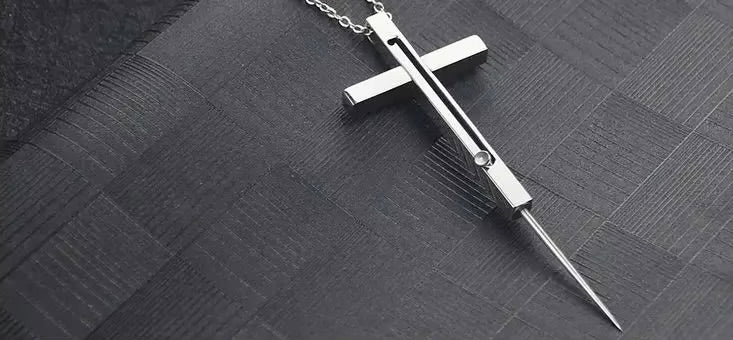 DAGGA: Pointy Cross Necklace